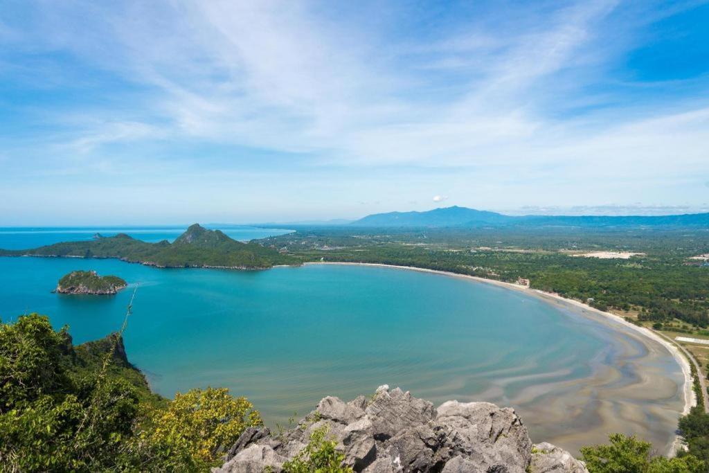 De Hostel Prachuap Khiri Khan Exterior photo